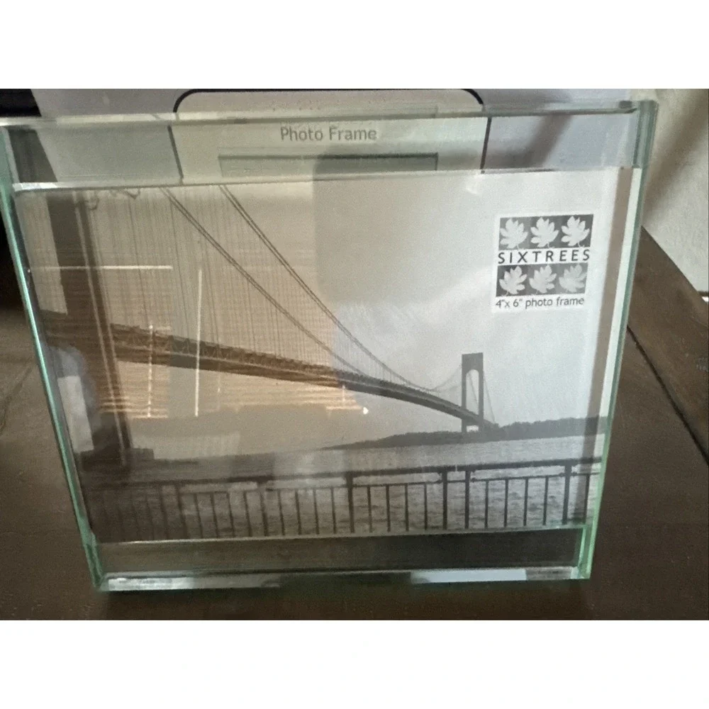 Sixtrees Glass Photo Frame 4 X 6 Easel Back  Thick Block Modern Clear NIB